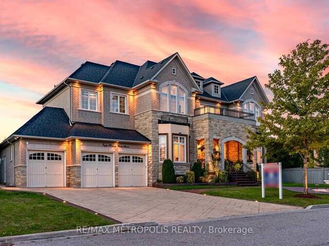 8 HERITAGE WOODS MANOR Markham Ontario, L6C 3H1