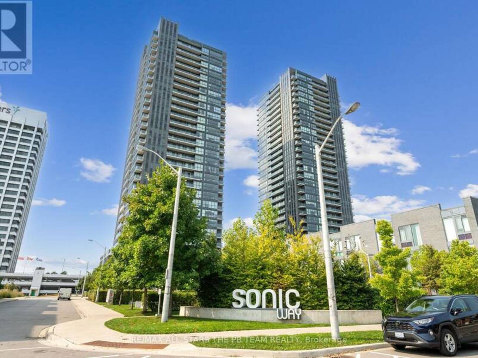 1406 - 6 SONIC WAY, Toronto, Ontario M3C 0P1