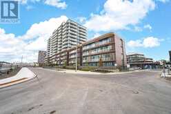 1307 - 220 MISSINNIHE WAY | Mississauga Ontario | Slide Image Two