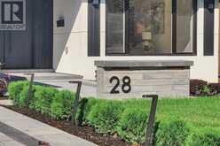 28 ARGONNE CRESCENT | Toronto Ontario | Slide Image Five