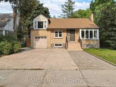 62 MARY STREET Brampton Ontario, L6W 2R3