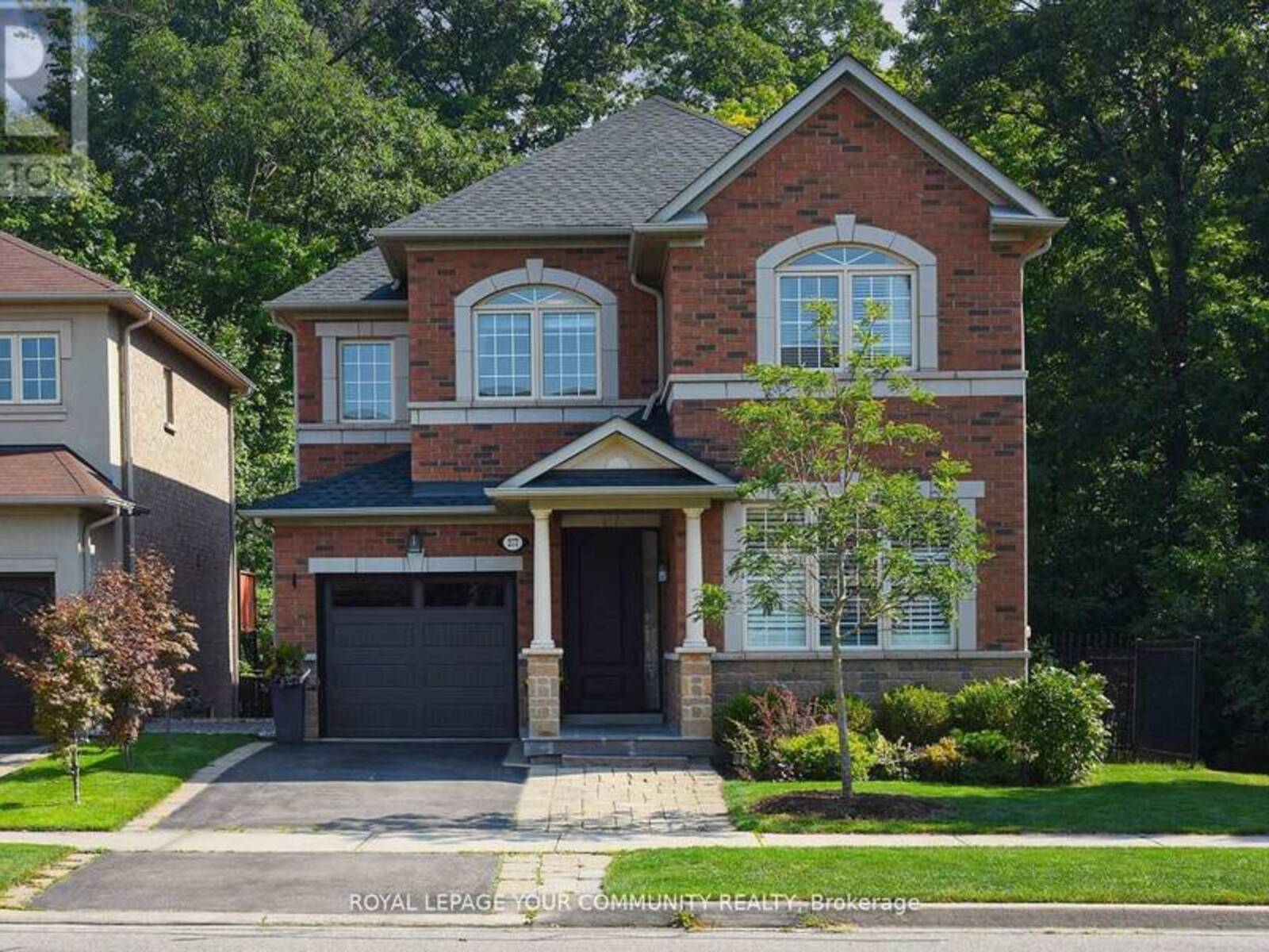 277 CREEK PATH AVENUE, Oakville, Ontario L6L 6T8