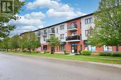 320 - 170 ROCKHAVEN LANE | Hamilton Ontario | Slide Image One