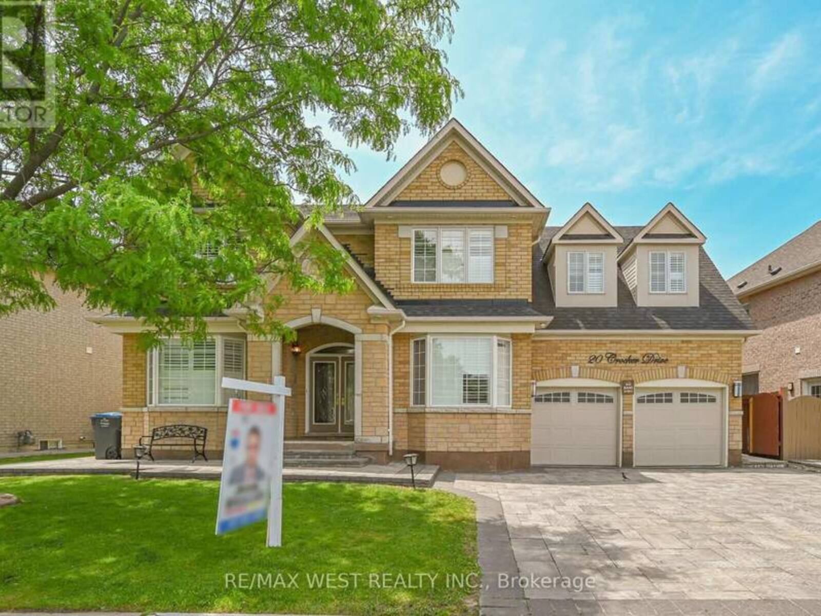 20 CROCKER DRIVE, Brampton, Ontario L6P 1M7