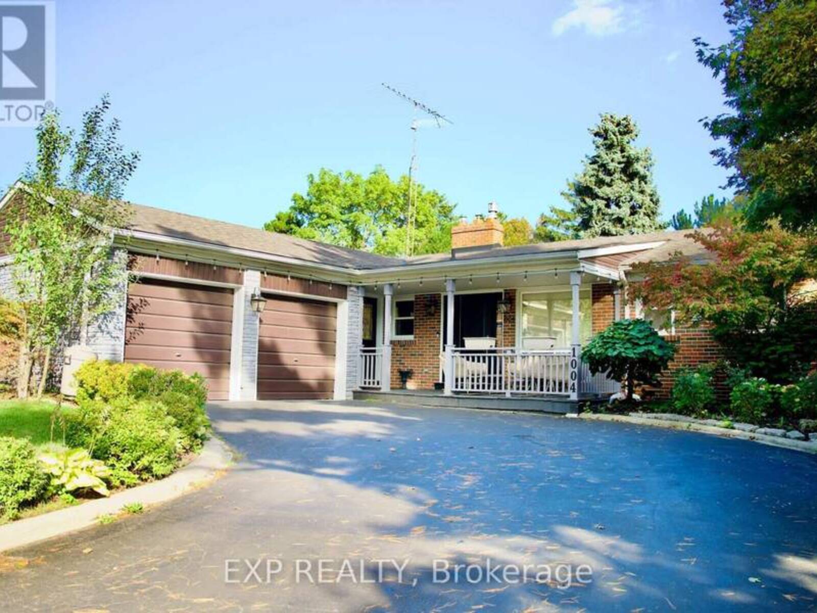 1004 CALDWELL AVENUE, Mississauga , Ontario L5H 1Z3