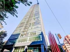 2202 - 110 CHARLES STREET E Toronto Ontario, M4Y 1T5