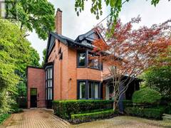 11 SHORNCLIFFE AVENUE Toronto Ontario, M4V 1S9