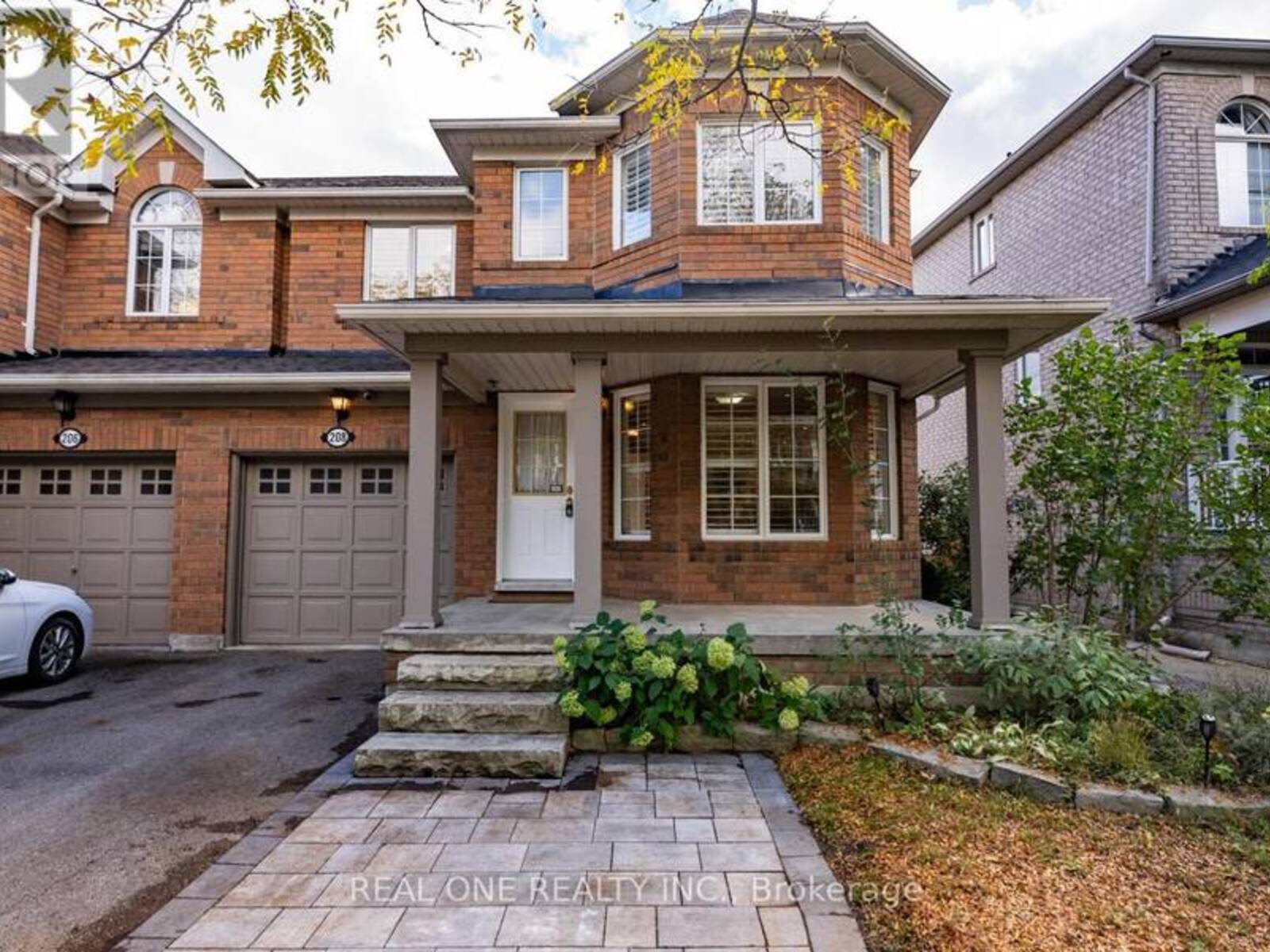 208 EQUATOR CRESCENT, Vaughan, Ontario L6A 2Y2