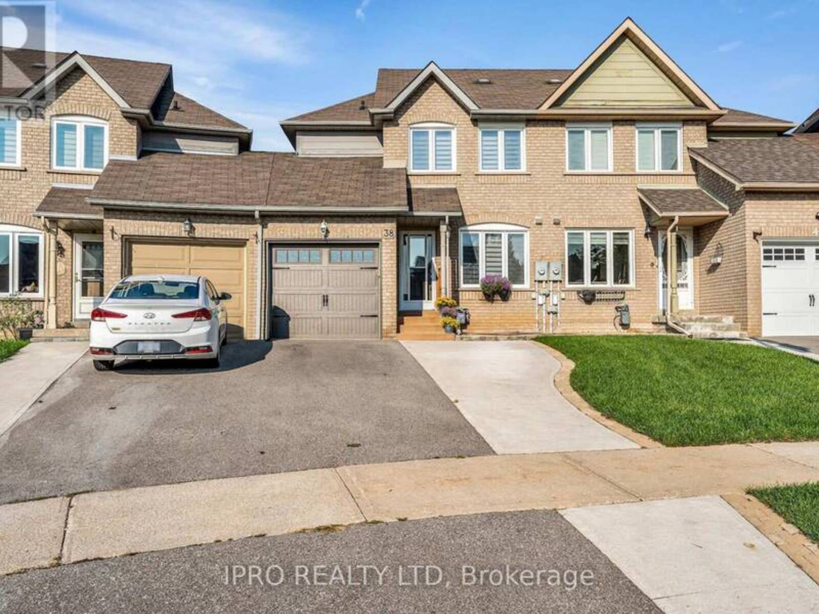 38 GARDENIA WAY, Caledon, Ontario L7C 1B2