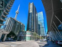 709 - 30 GRAND TRUNK CRESCENT Toronto Ontario, M5J 3A4