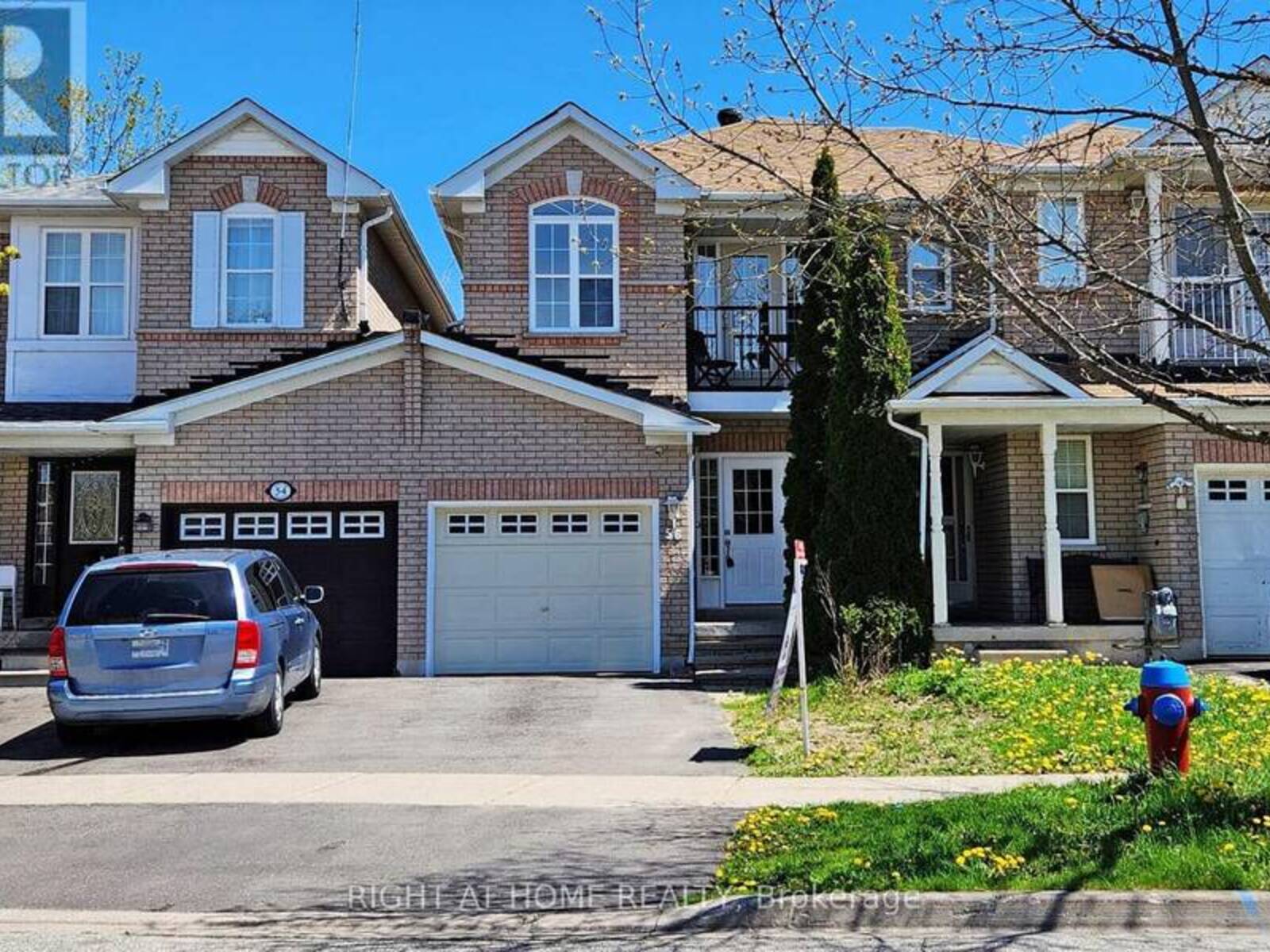 56 CAROUSEL CRESCENT, Richmond Hill, Ontario L4E 3X6