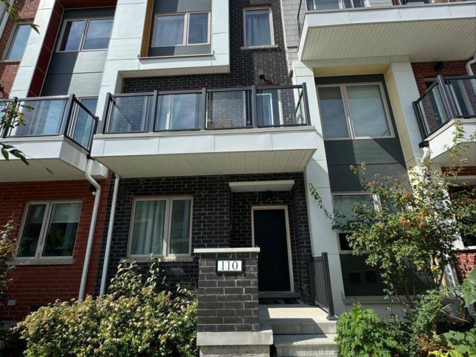 110 WILLIAM DUNCAN ROAD, Toronto, Ontario M3K 0C7