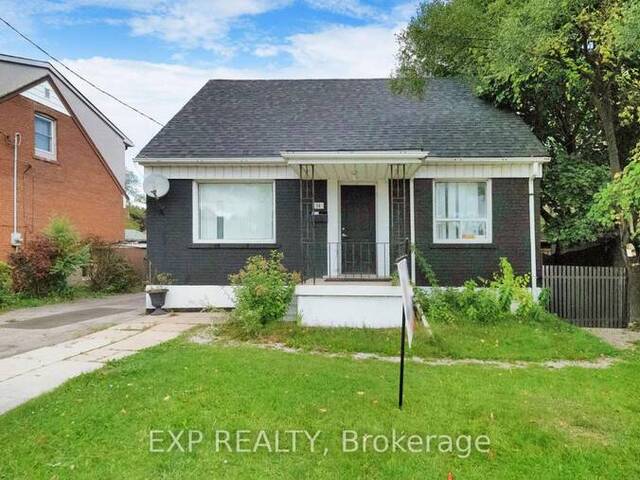 34 WALSH AVENUE Toronto Ontario, M9M 1B7