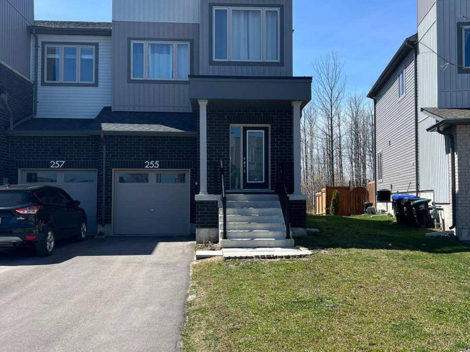 255 ATKINSON STREET, Clearview, Ontario L0M 1S0