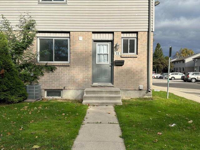 11 - 490 THIRD STREET London Ontario, N5V 4A2