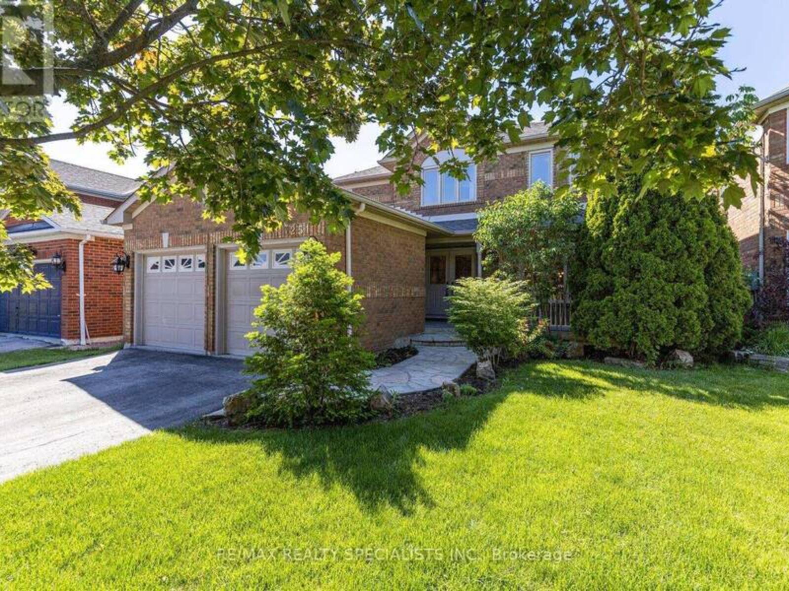 3251 BLOOMFIELD DRIVE, Mississauga, Ontario L5N 6X8