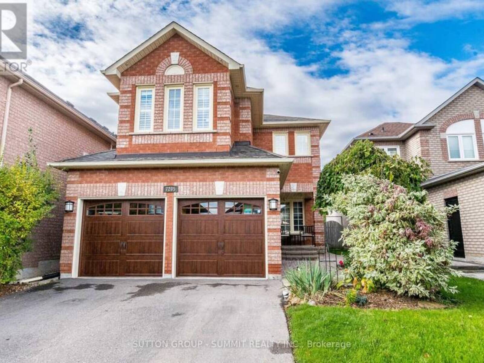 7205 SPYGLASS CRESCENT, Mississauga, Ontario L5N 7H3