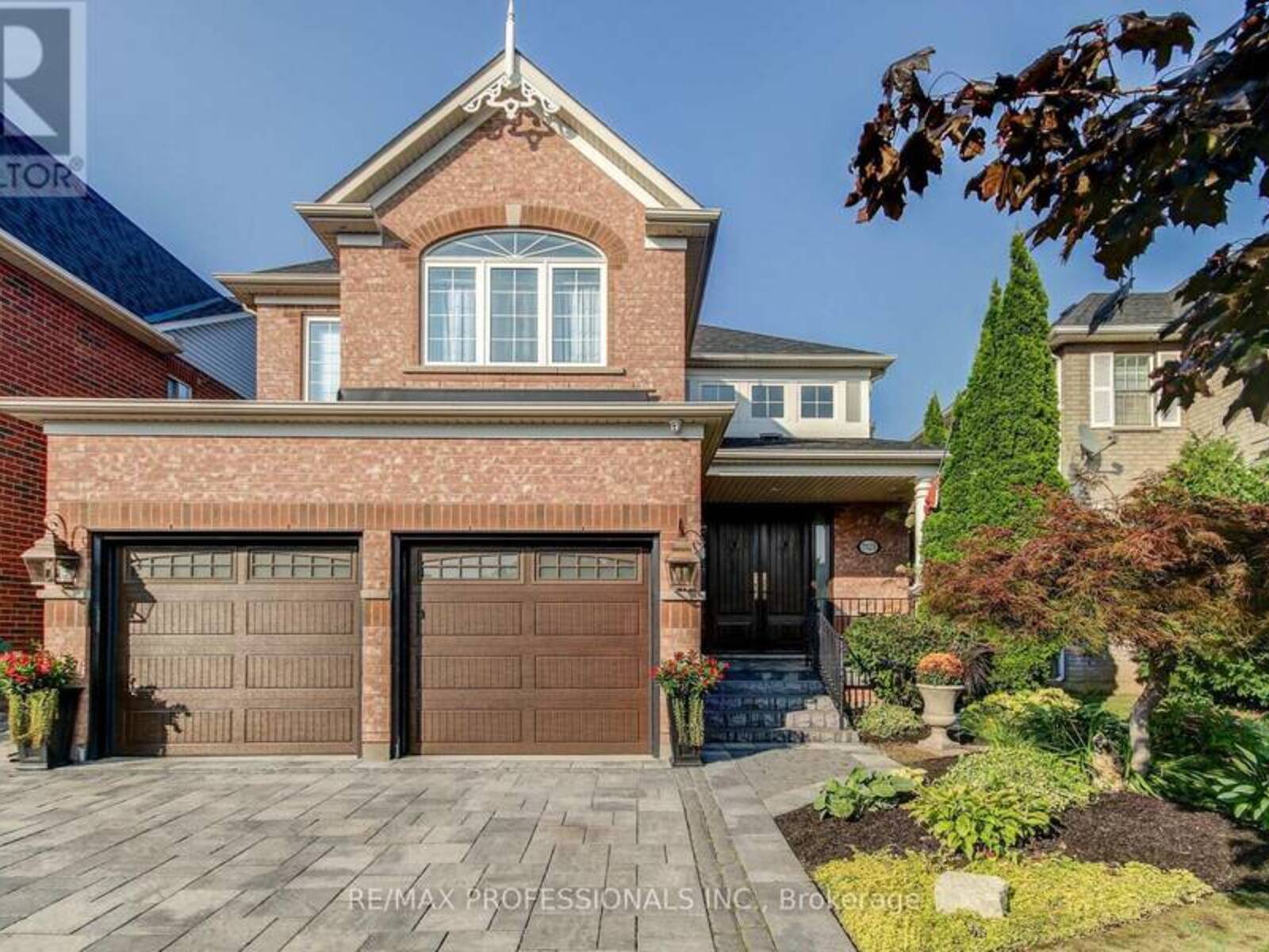 7123 APPLETREE LANE, Mississauga, Ontario L5W 1W5