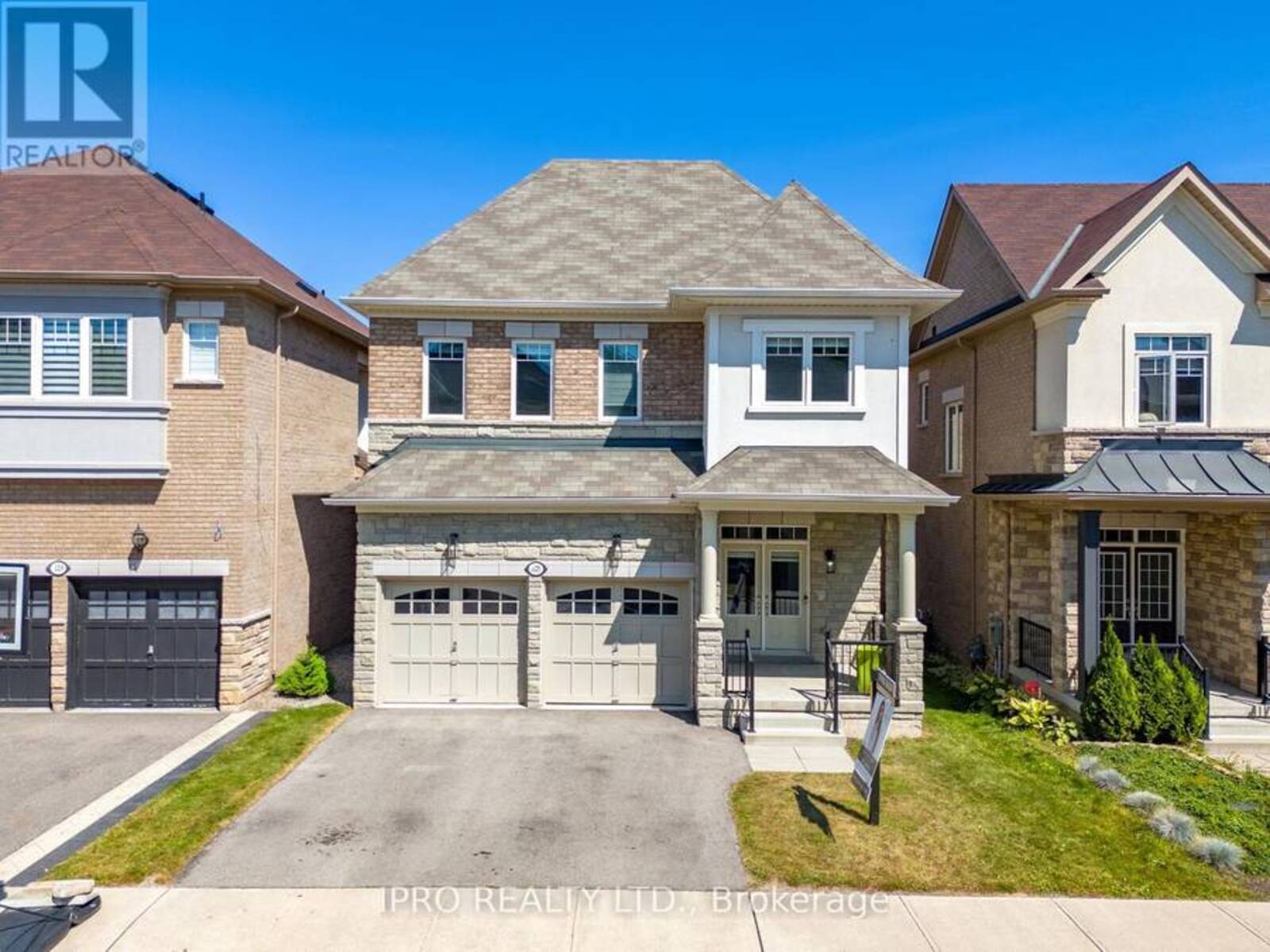 125 WATERVIEW COMMON COURT, Oakville, Ontario L6L 0E7