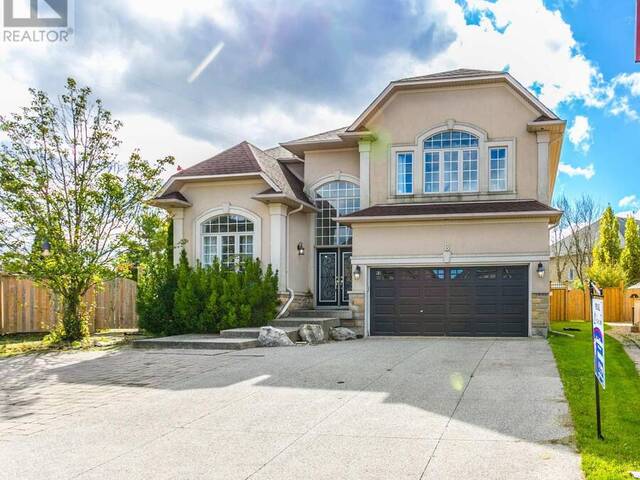 8 PLAYFAIR COURT Ancaster Ontario, L9K 1R6