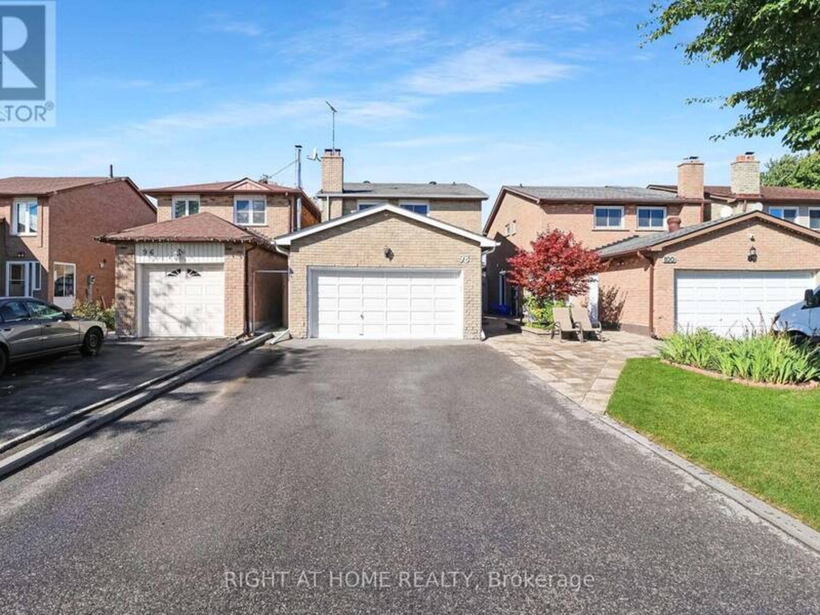 98 UPTON CRESCENT, Markham, Ontario L3R 3T4