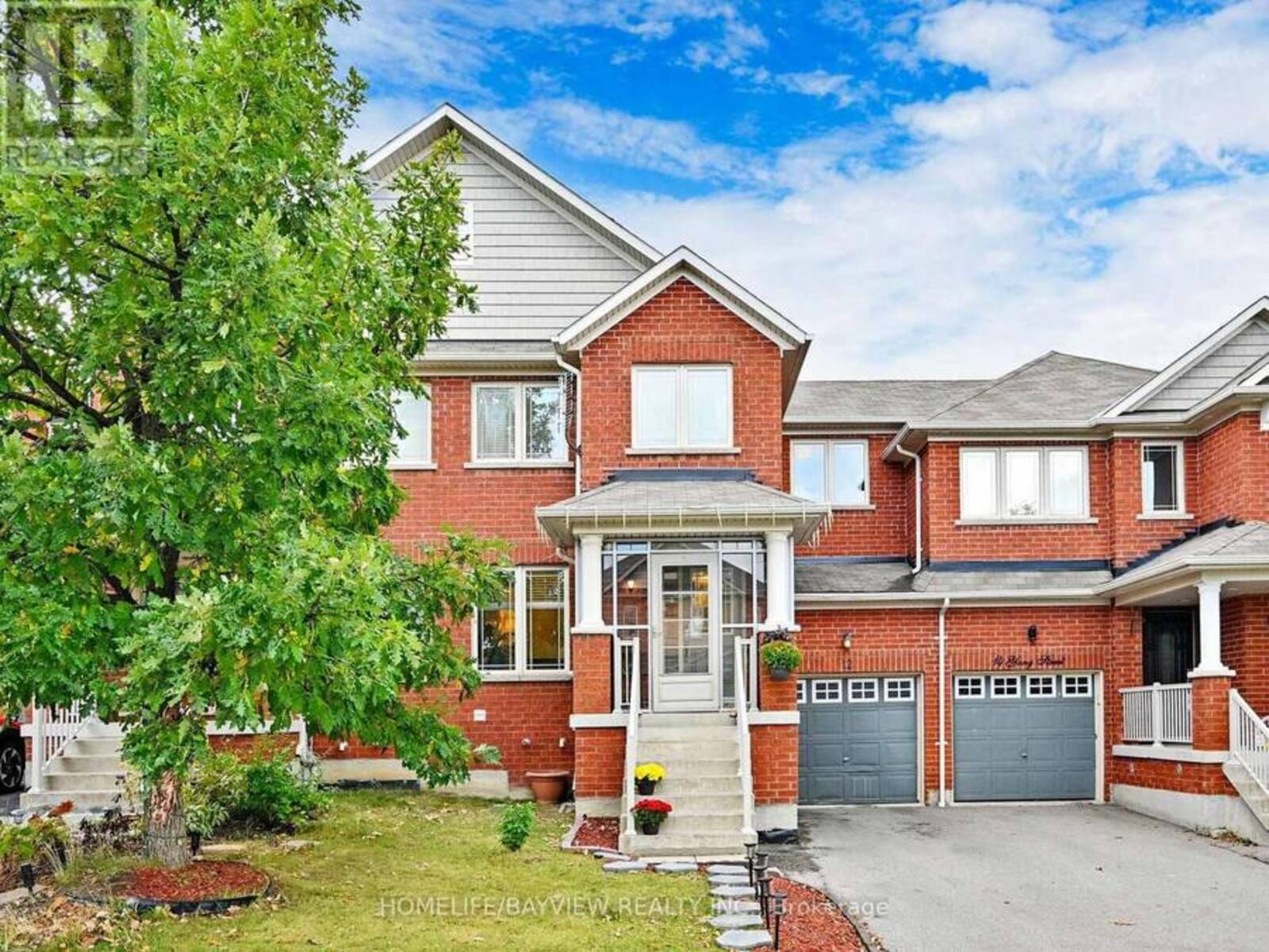 12 YANG STREET, Richmond Hill, Ontario L4E 0M6