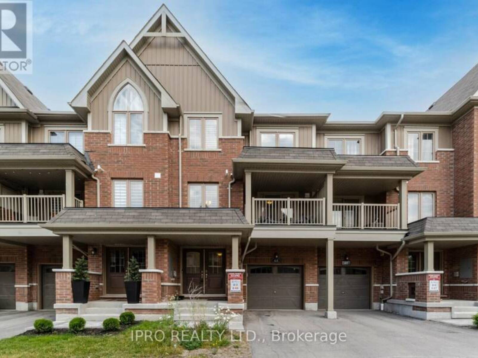 48 PORCELAIN WAY, Whitby, Ontario L1R 0R6