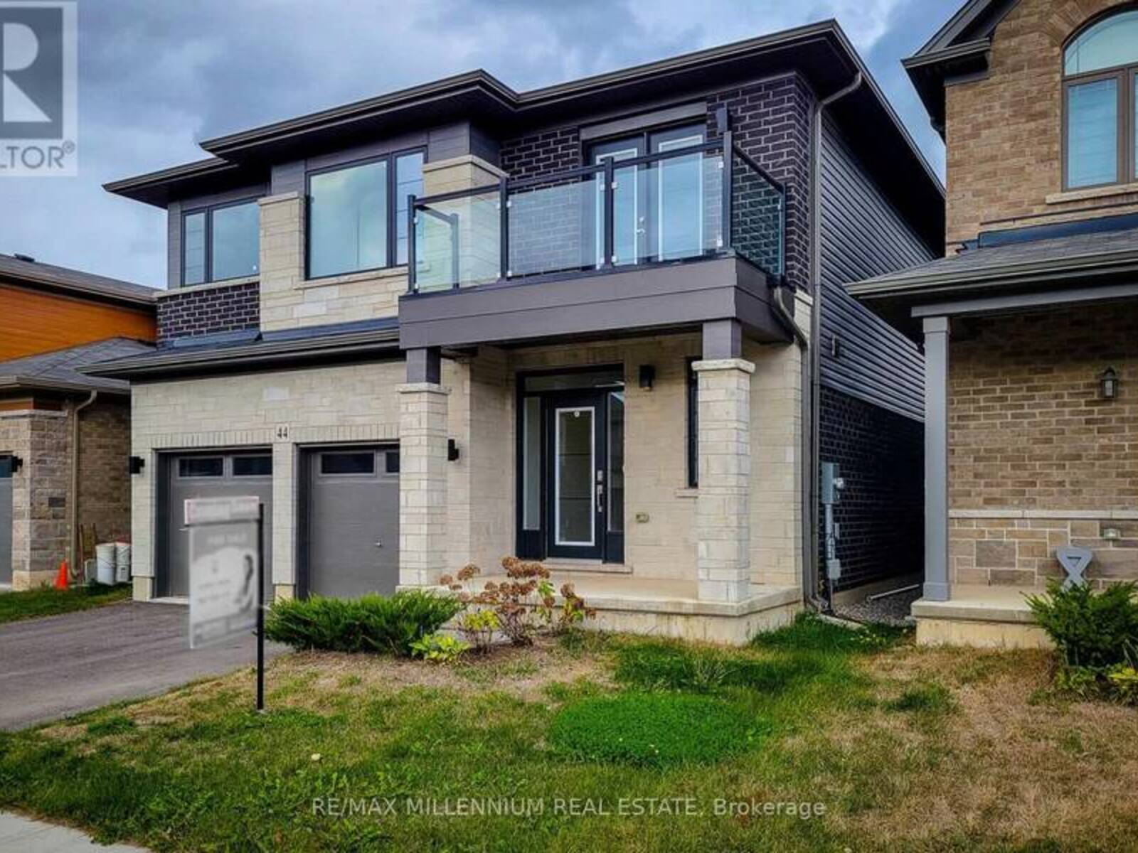 44 WHITTON DRIVE, Brant, Ontario N3T 5L5