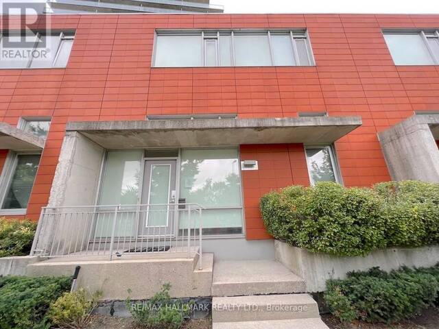 TH 2 - 21 CHURCHILL AVENUE Toronto Ontario, M2N 1Y6