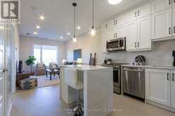 302 - 3265 CARDING MILL TRAIL | Oakville Ontario | Slide Image Twelve