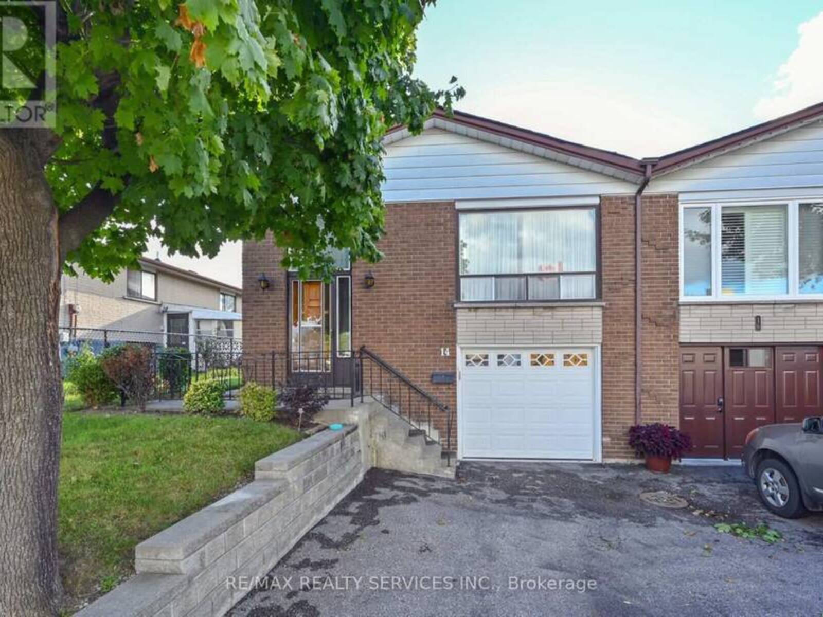 14 ARDGLEN DRIVE, Brampton, Ontario L6W 1V2