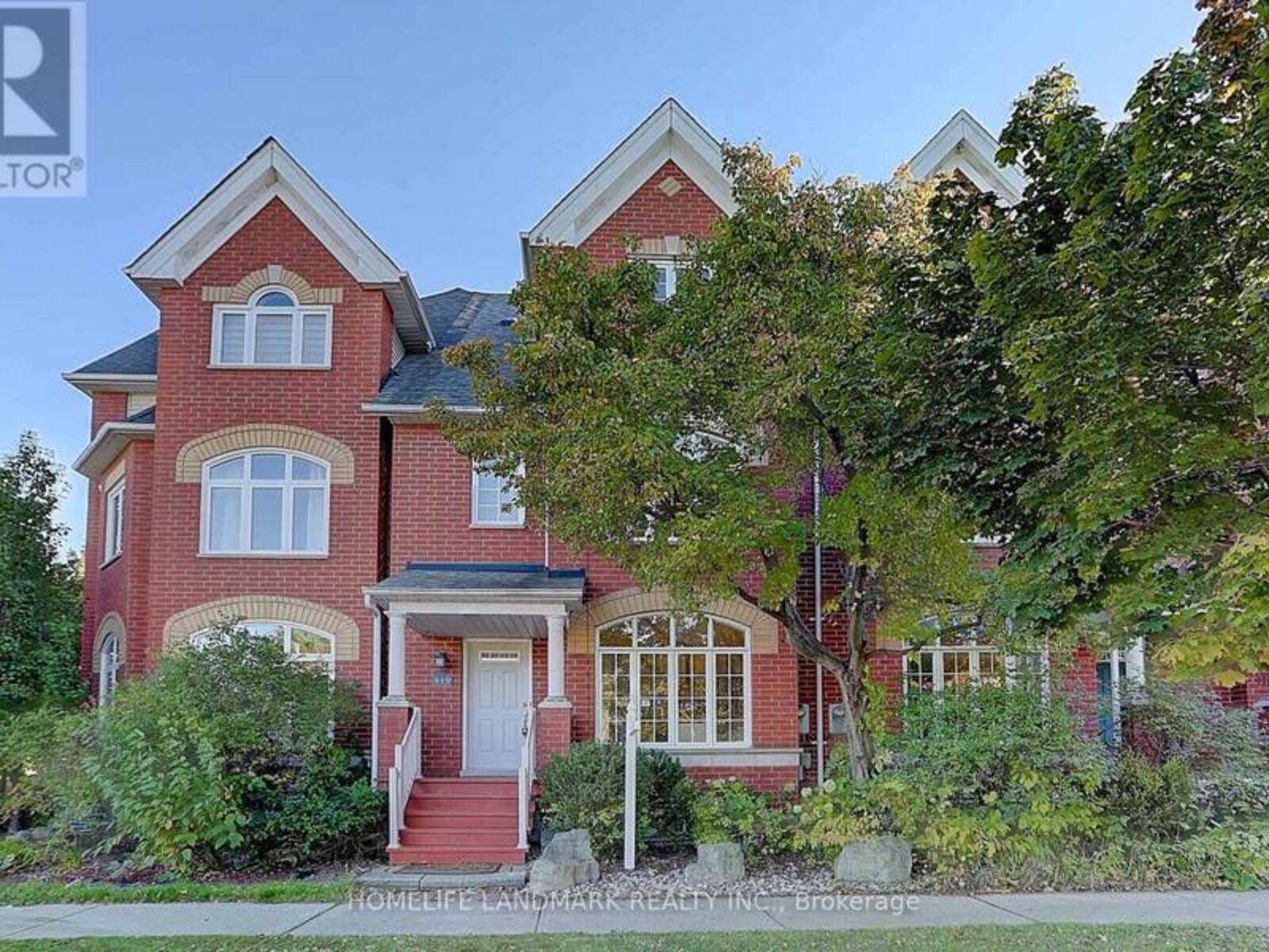 419 BANTRY AVENUE, Richmond Hill, Ontario L4B 4E9