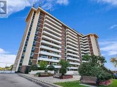 512 - 541 BLACKTHORN AVENUE Toronto Ontario, M6M 5A6