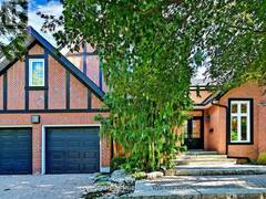 36 HILLHOLM BOULEVARD Richmond Hill Ontario, L4B 2J2