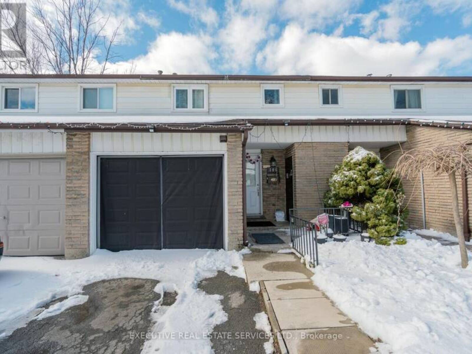 100 MOUNT ALBION ROAD, Hamilton, Ontario L8K 5S6