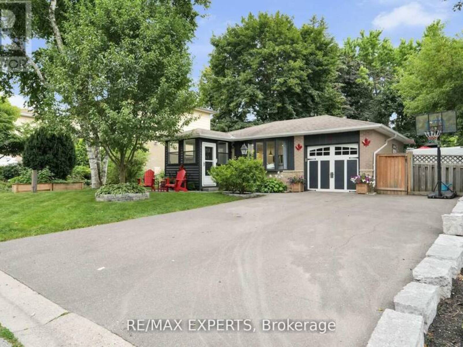 6 WILLIAM SMART ROAD, New Tecumseth, Ontario L0G 1W0