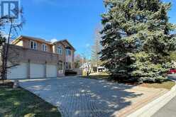 8 WILDROSE CRESCENT | Markham Ontario | Slide Image Three