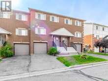 33 - 648 GIBNEY CRESCENT | Newmarket Ontario | Slide Image Two