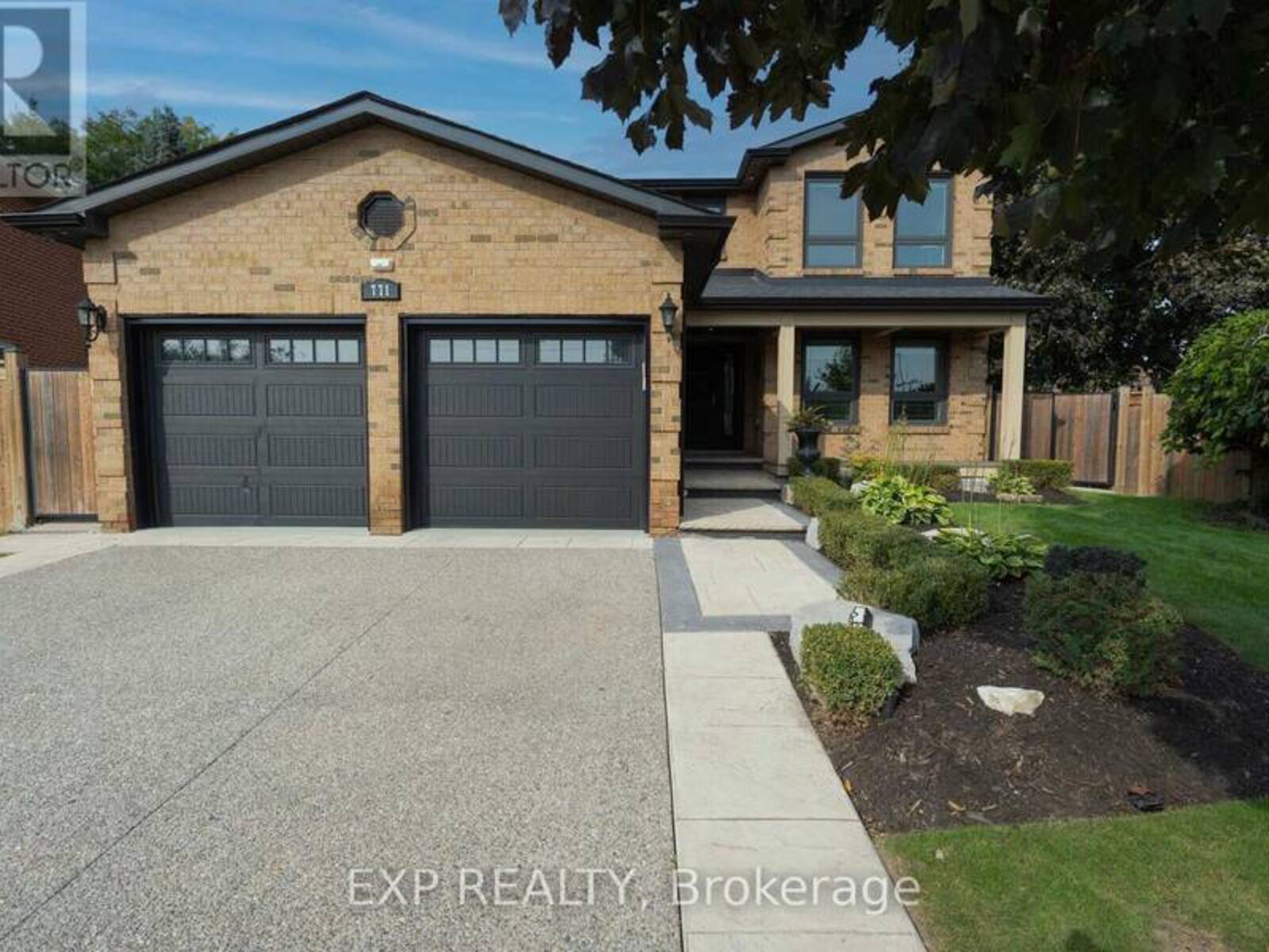 771 AJYN COURT, Mississauga, Ontario L4Y 4E9