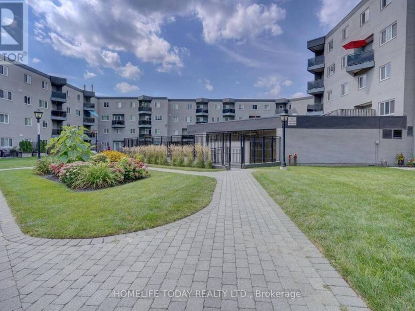 40 - 2001 BONNYMEDE DRIVE, Mississauga, Ontario L5J 4H8