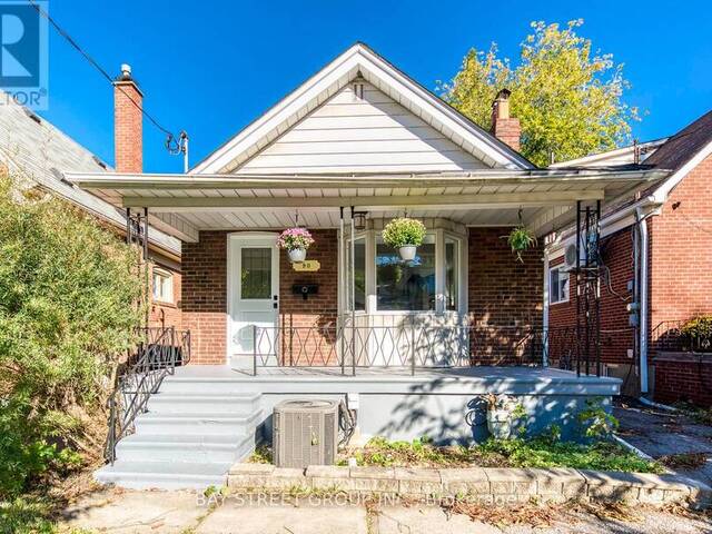 90 AVONDALE AVENUE Toronto Ontario, M2N 2V2