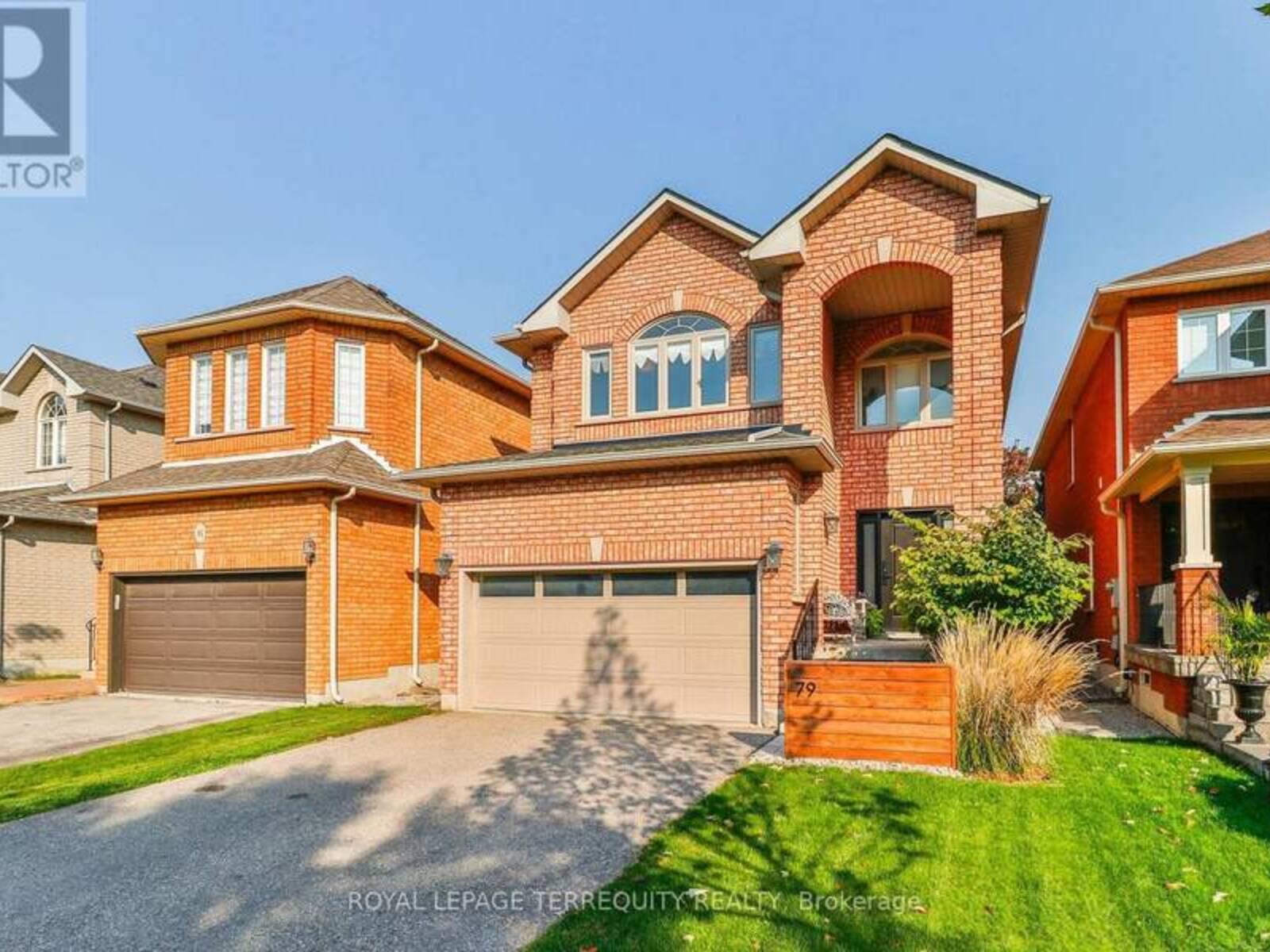 79 GOLDEN GATE CIRCLE, Vaughan, Ontario L4H 1N4