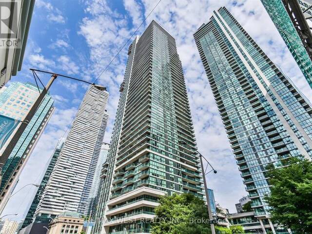 903 - 33 BAY STREET Toronto Ontario, M5J 2Z3