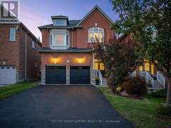 54 STRAUSS ROAD Vaughan Ontario, L4J 8Z7