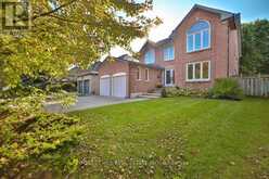 652 CULLER MEWS | Newmarket Ontario | Slide Image Two