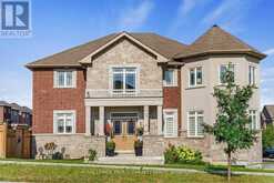 88 MANCINI CRESCENT | Richmond Hill Ontario | Slide Image Three