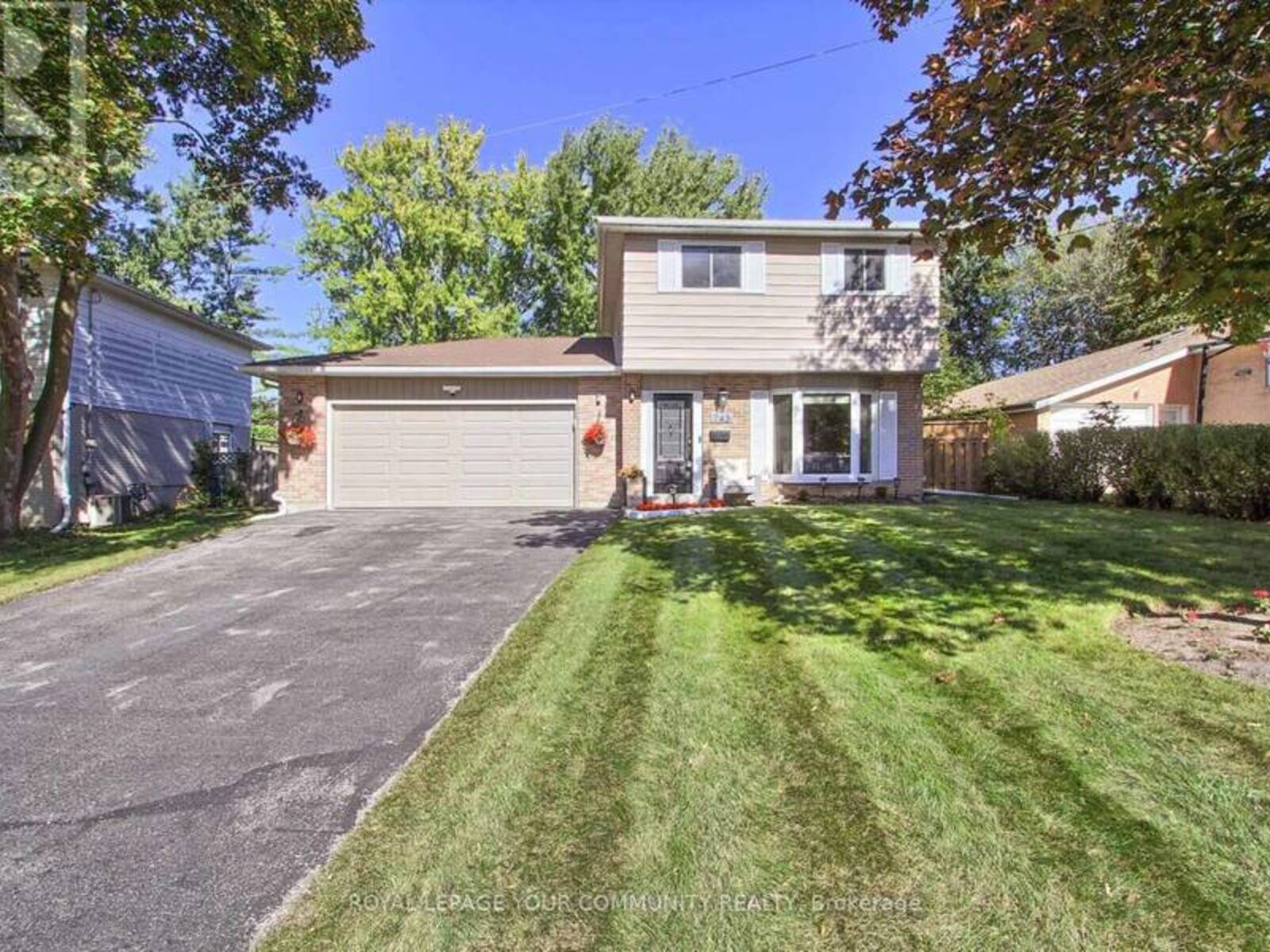 743 GREENFIELD CRESCENT, Newmarket, Ontario L3Y 3B2