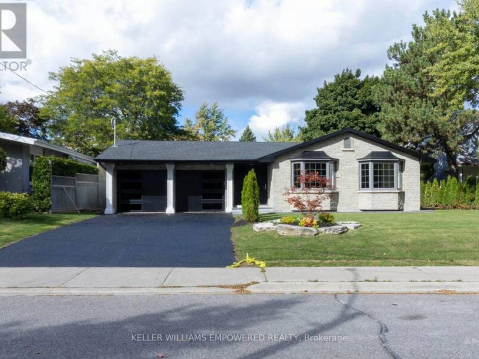 385 EASY STREET, Richmond Hill, Ontario L4C 3Z5