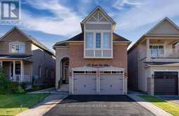 43 GRAND OAK DRIVE | Richmond Hill Ontario | Slide Image One