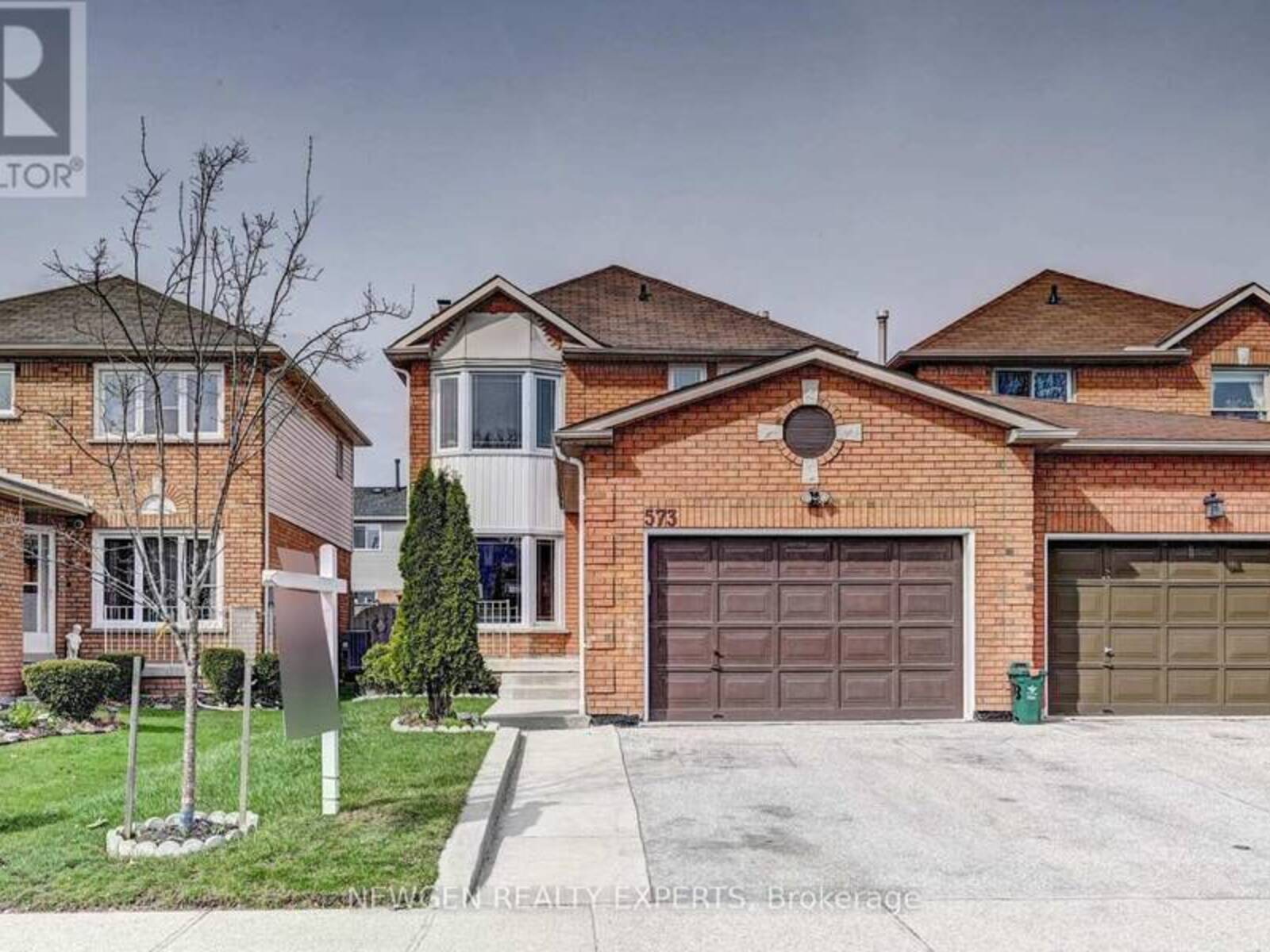 573 BURNETT AVENUE, Cambridge, Ontario N1T 1M6